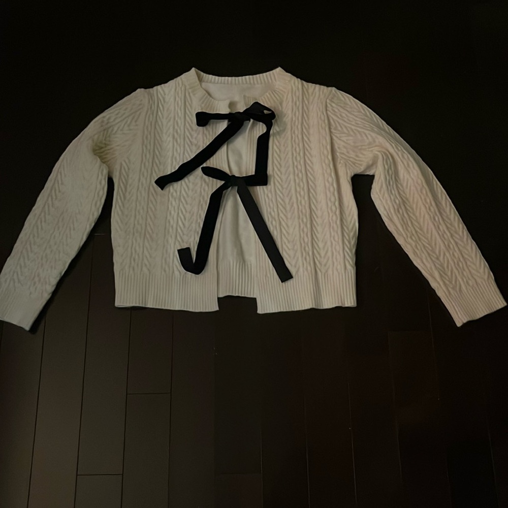 Women’s sweater